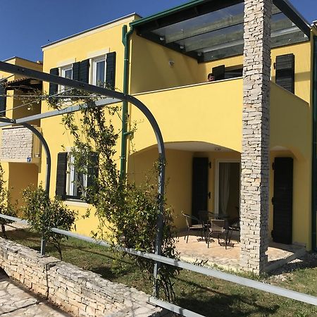 Villas Faro Bašanija Екстериор снимка