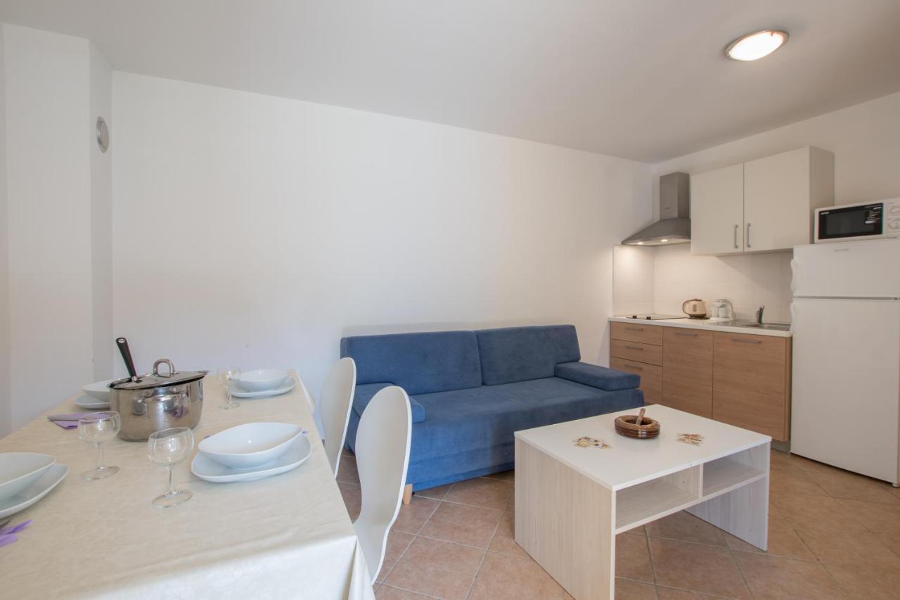Villas Faro Bašanija Екстериор снимка