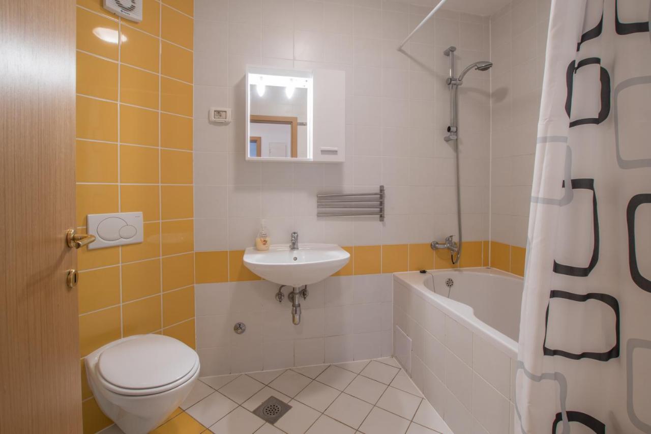 Villas Faro Bašanija Екстериор снимка